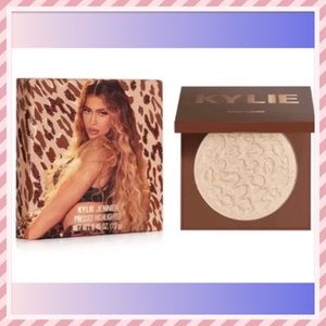 💫 Kylie Jenner WILD SIDE Collection Pressed Highlighter HEAR ME ROAR💫